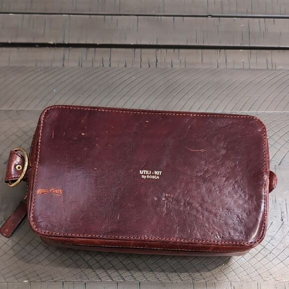 Vintage Bosca Brown Toiletry Bag with Genuine Leather and Zipper Closure - Picture 7 of 16